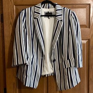 Eloquii size 20 navy and white striped blazer